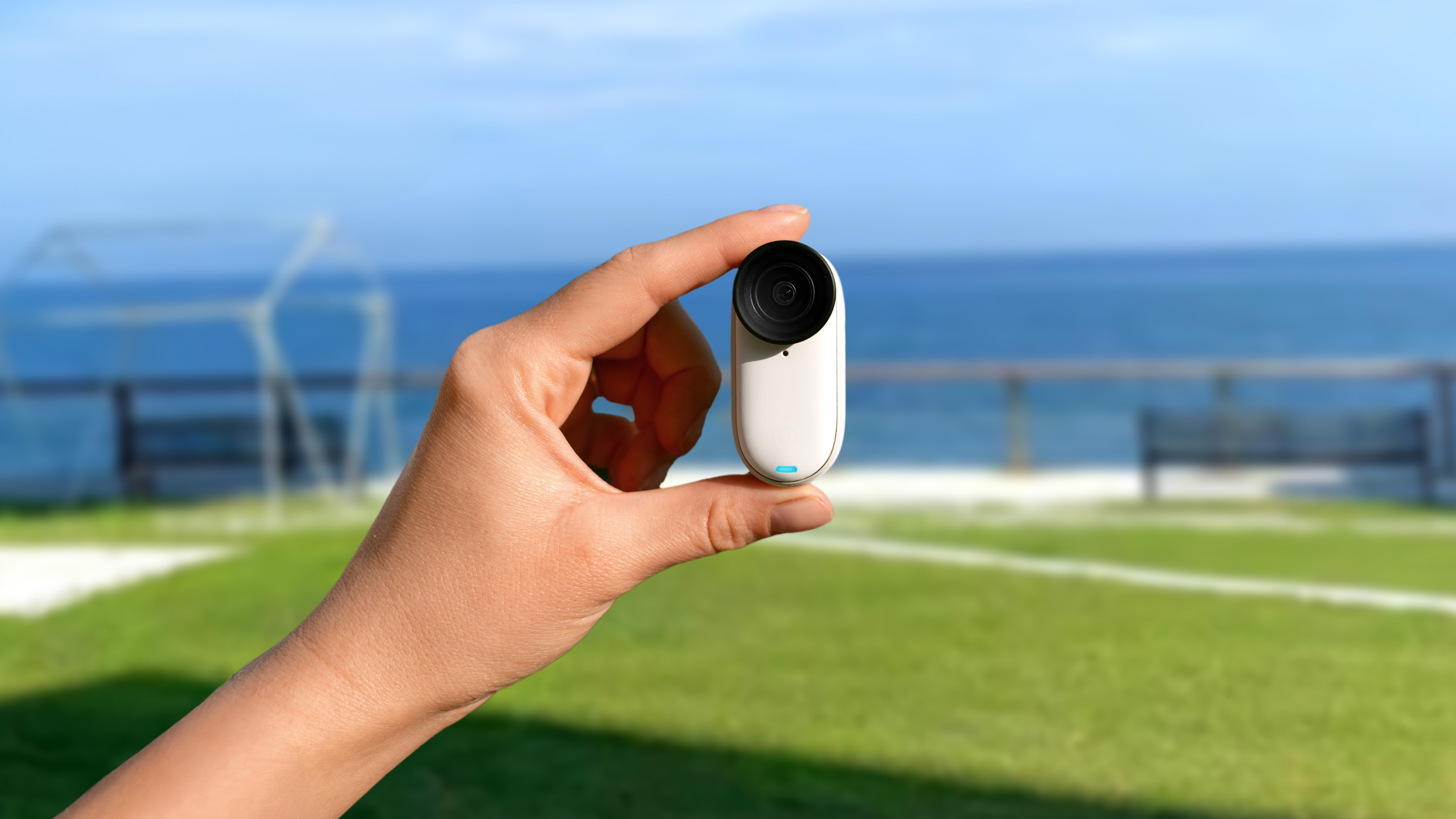 Insta360 GO 3S Standard Edition Arctic White